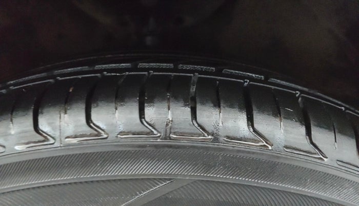 2021 Honda WR-V 1.2L I-VTEC SV MT, Petrol, Manual, 50,220 km, Right Front Tyre Tread