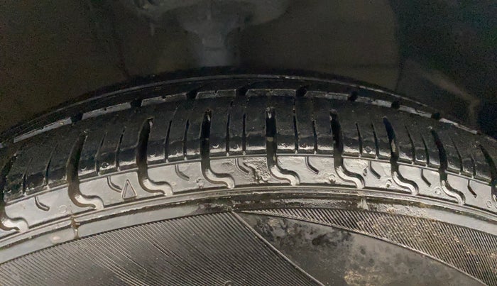 2019 Hyundai NEW SANTRO SPORTZ MT, Petrol, Manual, 1,17,470 km, Right Front Tyre Tread