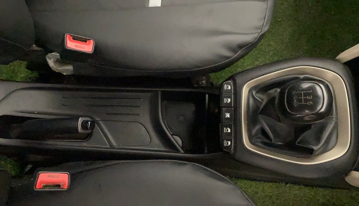 2019 Hyundai NEW SANTRO SPORTZ MT, Petrol, Manual, 1,17,470 km, Gear Lever