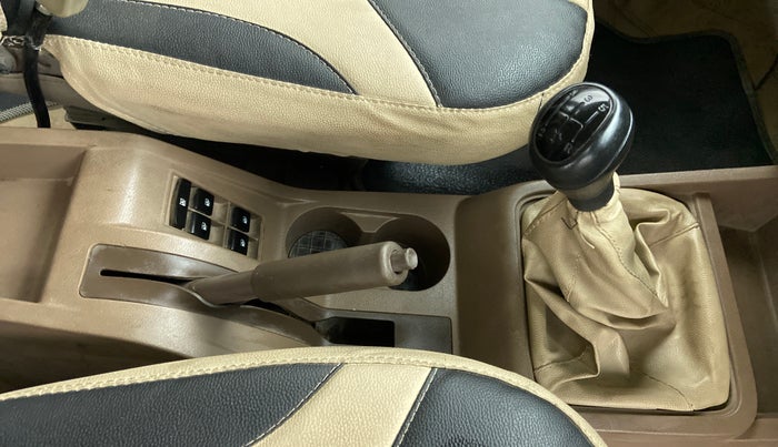 2018 Mahindra Bolero Power+ SLX, Diesel, Manual, 53,050 km, Gear Lever