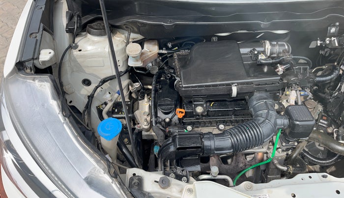 2024 Maruti Ertiga VXi (O), Petrol, Manual, 34,968 km, Engine View - Right