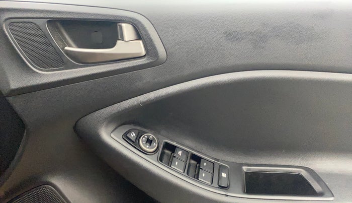 2018 Hyundai i20 Active 1.2 SX DUAL TONE, Petrol, Manual, 44,751 km, Driver Side Door Panels Control