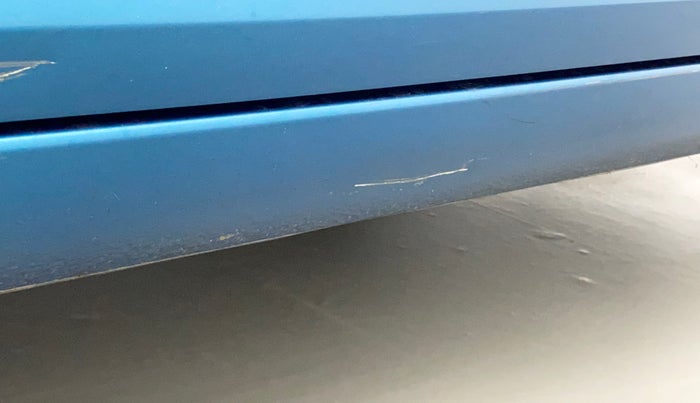 2013 Maruti Swift Dzire VXI, Petrol, Manual, 69,183 km, Left running board - Minor scratches