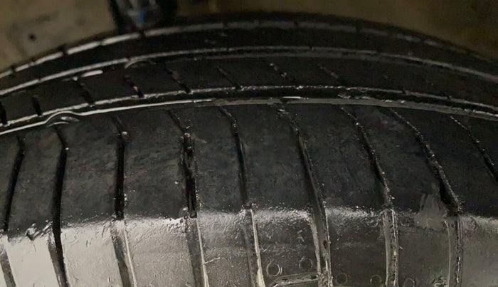 2013 Maruti Swift Dzire VXI, Petrol, Manual, 69,183 km, Left Front Tyre Tread
