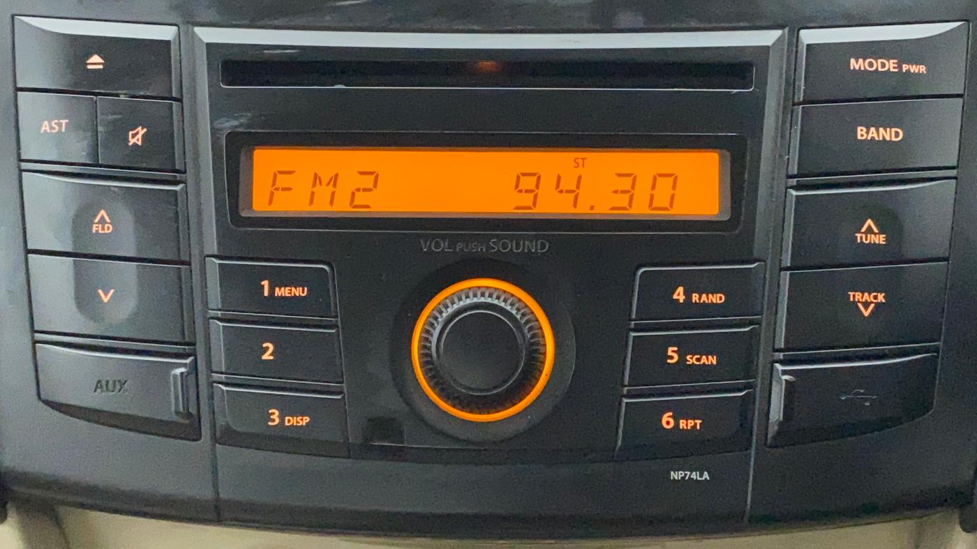 2013 Maruti Swift Dzire VXI, Petrol, Manual, 69,183 km, Infotainment System