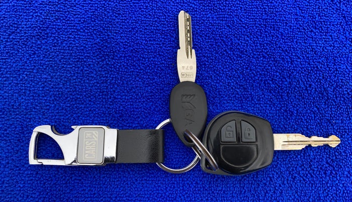 2013 Maruti Swift Dzire VXI, Petrol, Manual, 69,183 km, Key Close Up