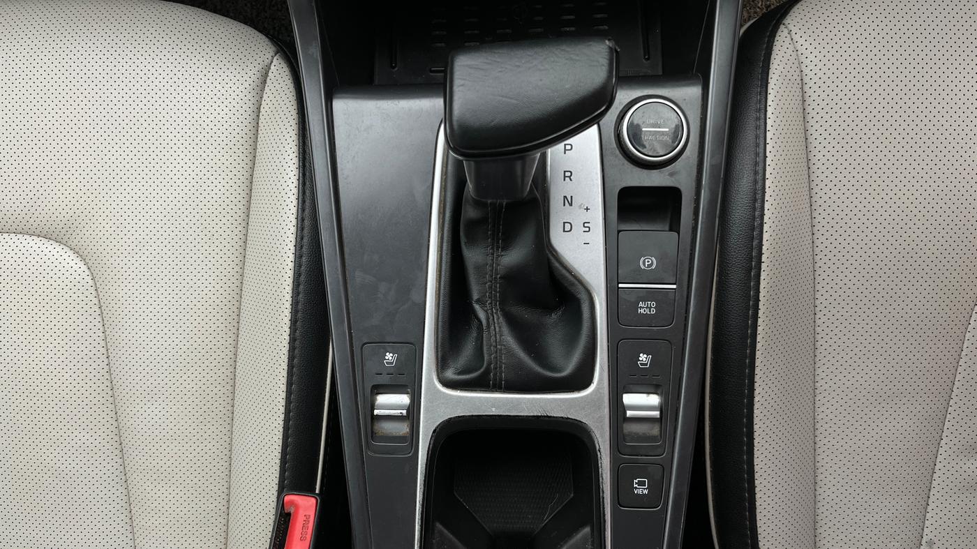 2021 Hyundai Creta SX (O) IVT 1.5 PETROL, Petrol, Automatic, 76,695 km, Gear Lever