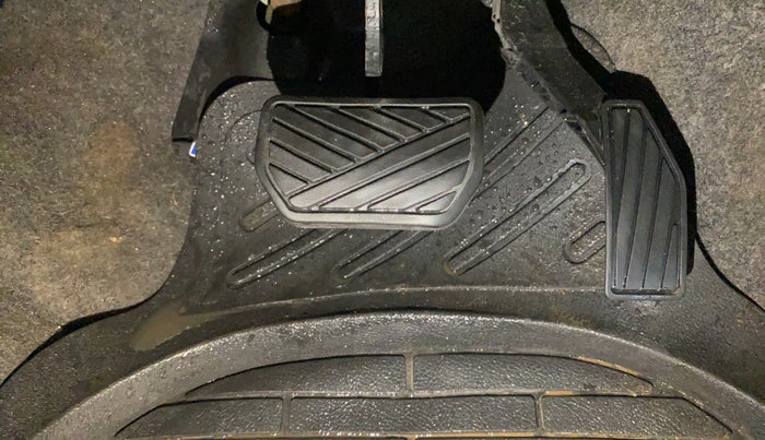 2015 Maruti Alto K10 VXI AMT, Petrol, Automatic, 73,287 km, Pedals