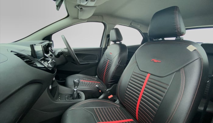 2019 Ford New Figo 1.5 TITANIUM, Diesel, Manual, 46,356 km, Right Side Front Door Cabin