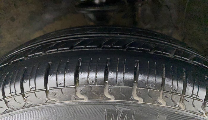 2019 Maruti Alto 800 LXI, Petrol, Manual, 45,424 km, Left Front Tyre Tread