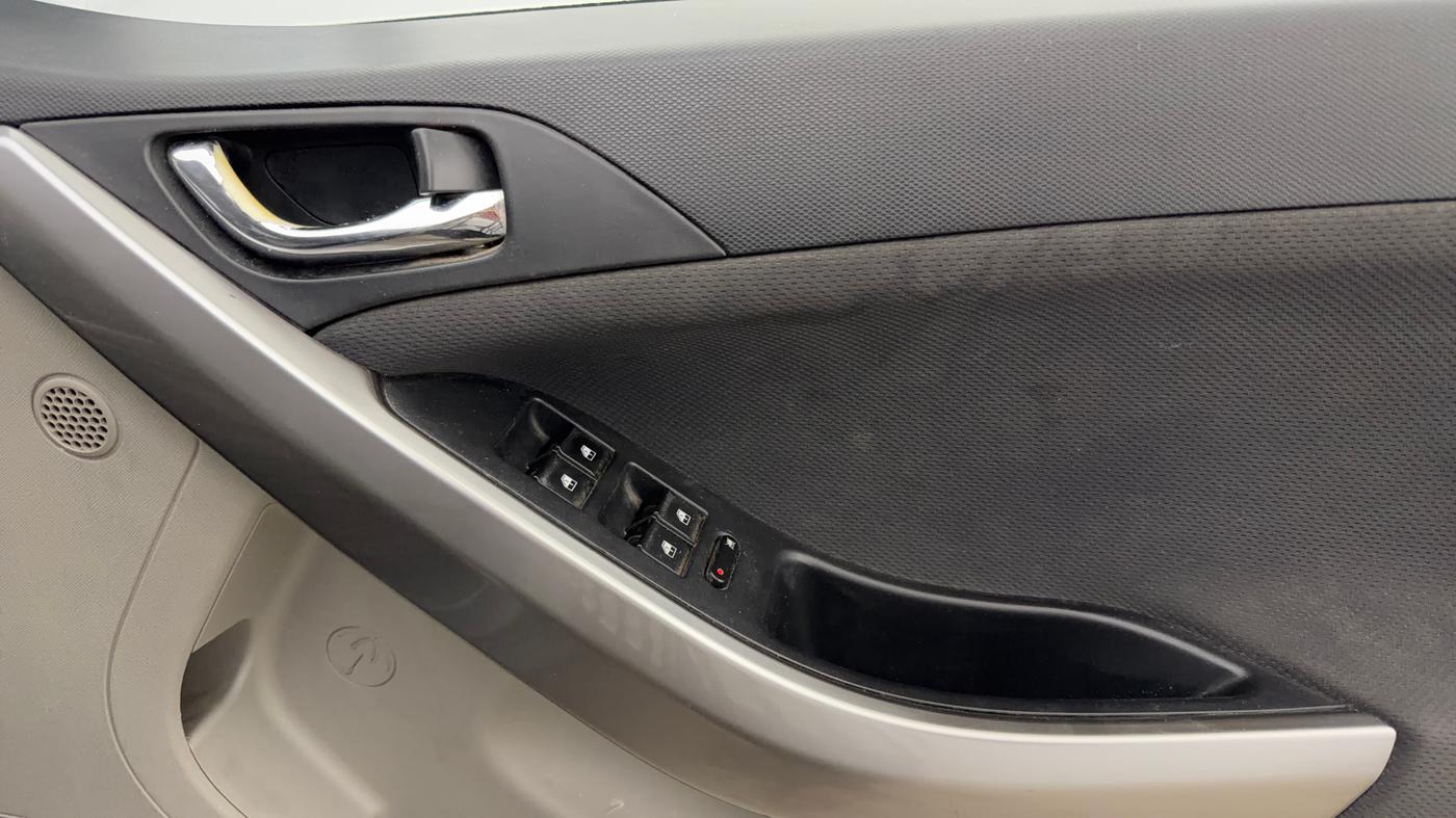 2018 Tata NEXON XZ PLUS PETROL, Petrol, Manual, 57,856 km, Driver Side Door Panels Control