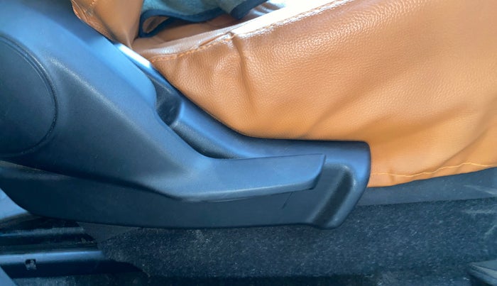 2018 Maruti IGNIS ZETA 1.2 AMT, Petrol, Automatic, 41,065 km, Driver Side Adjustment Panel