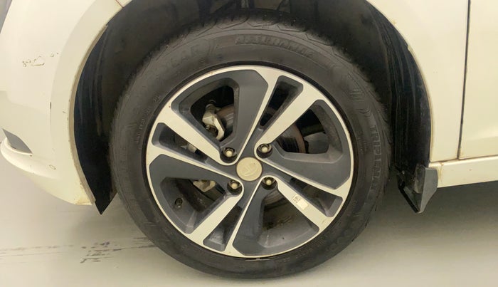 2022 Tata ALTROZ XZA, Petrol, Automatic, 10,448 km, Left Front Wheel