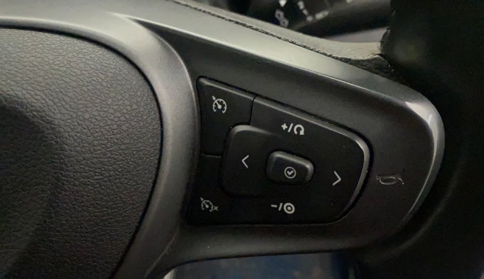 2022 Tata ALTROZ XZA, Petrol, Automatic, 10,448 km, Adaptive Cruise Control