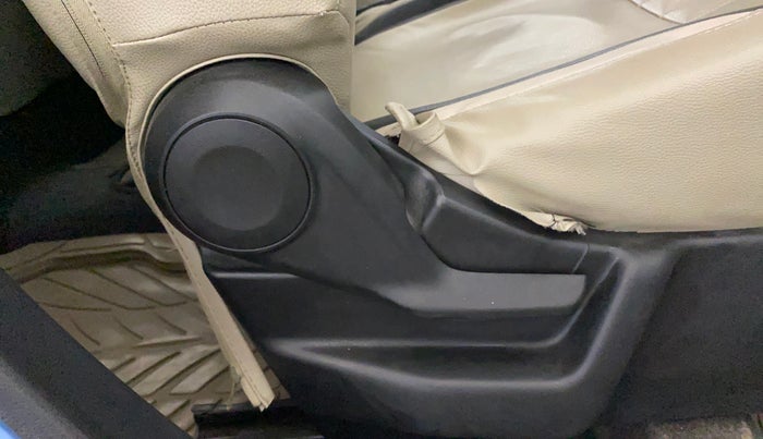 2019 Maruti New Wagon-R ZXI 1.2, Petrol, Manual, 77,866 km, Driver Side Adjustment Panel