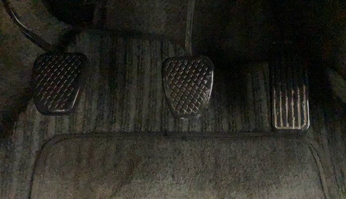 2013 Honda Brio S MT, Petrol, Manual, 70,283 km, Pedals