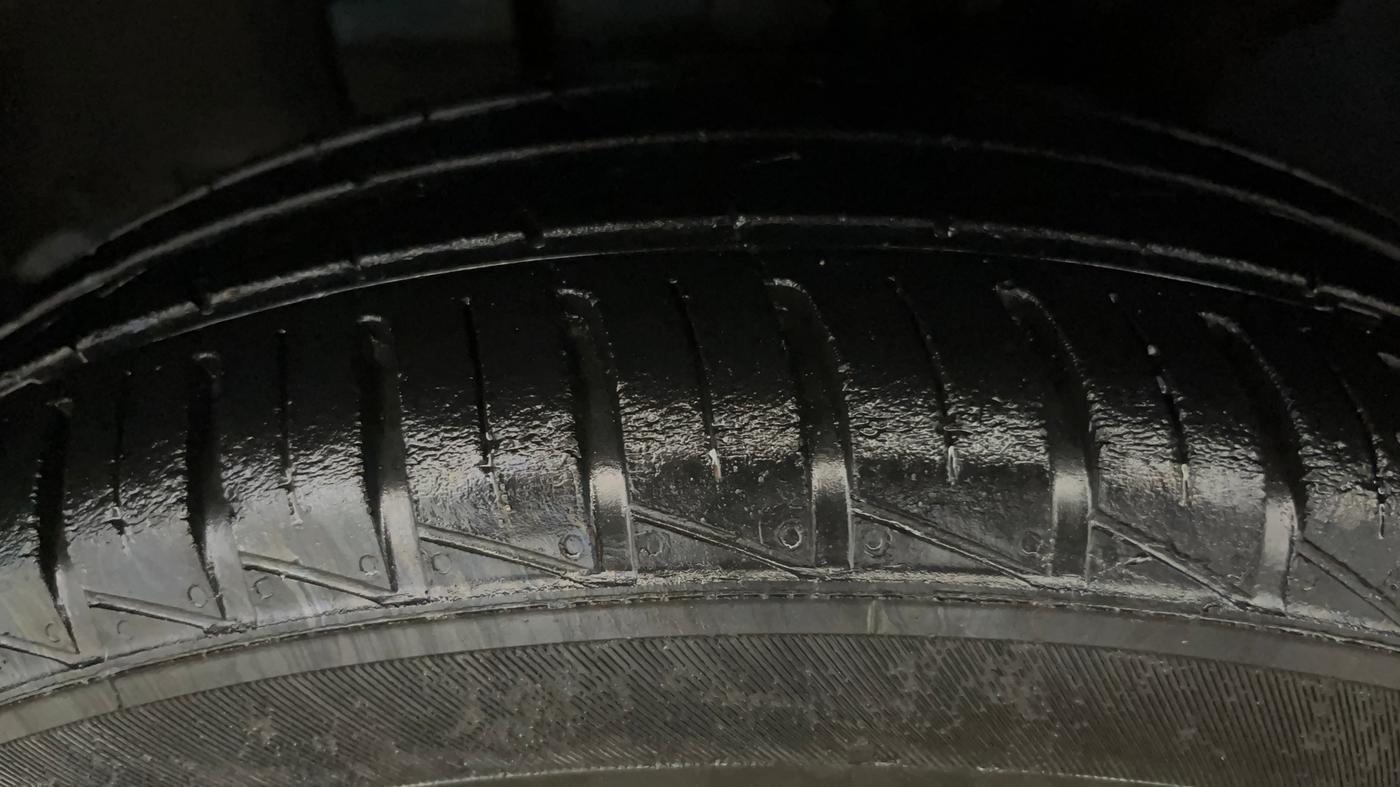 2019 Renault Kwid CLIMBER 1.0 (O), Petrol, Manual, 27,138 km, Left Front Tyre Tread