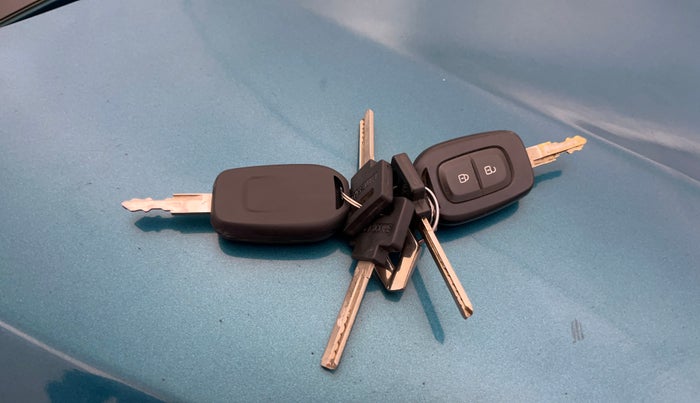 2019 Renault Kwid CLIMBER 1.0 (O), Petrol, Manual, 27,138 km, Key Close Up