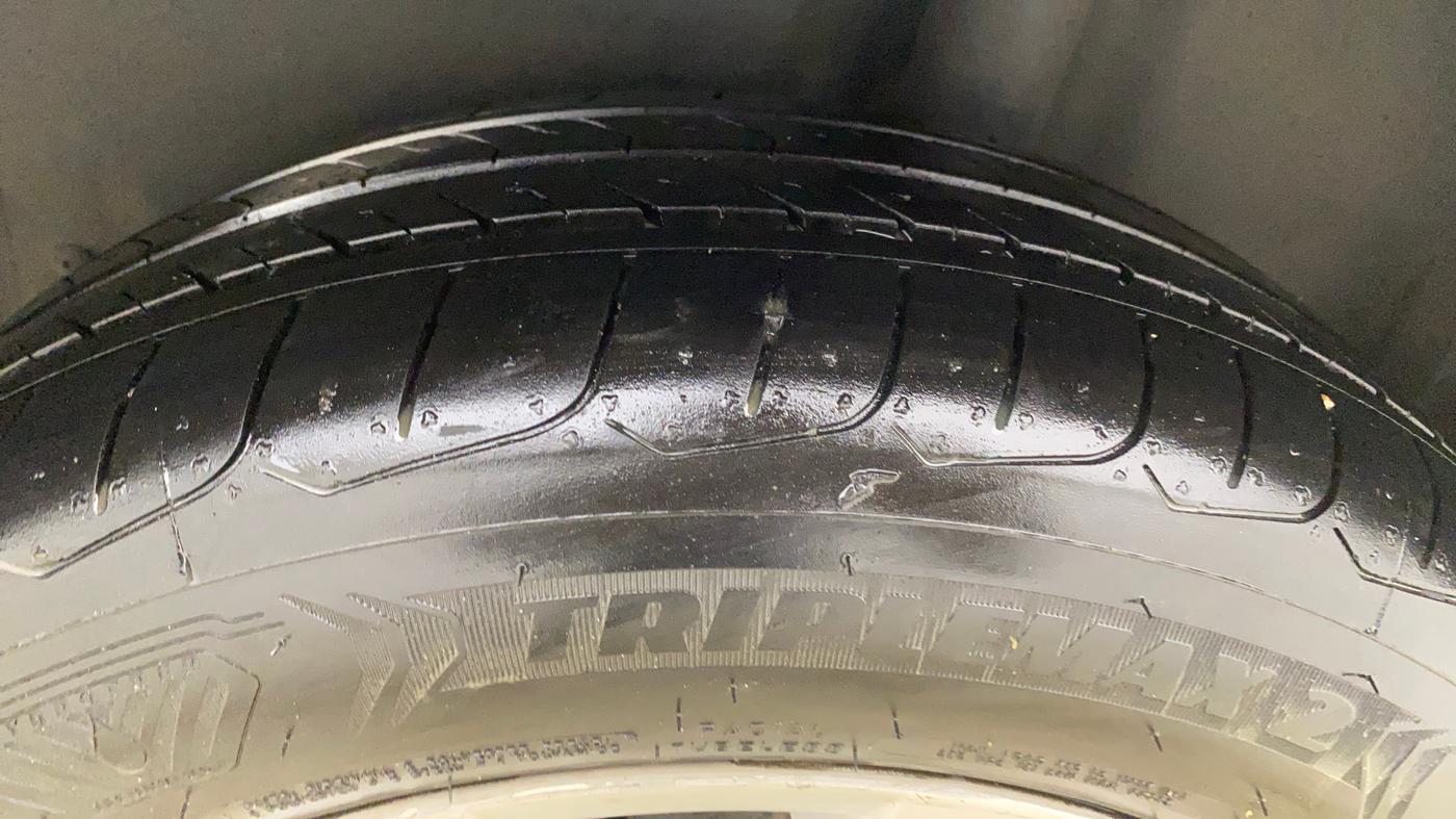2017 Volkswagen Polo HIGHLINE1.2L, Petrol, Manual, 86,066 km, Left Rear Tyre Tread