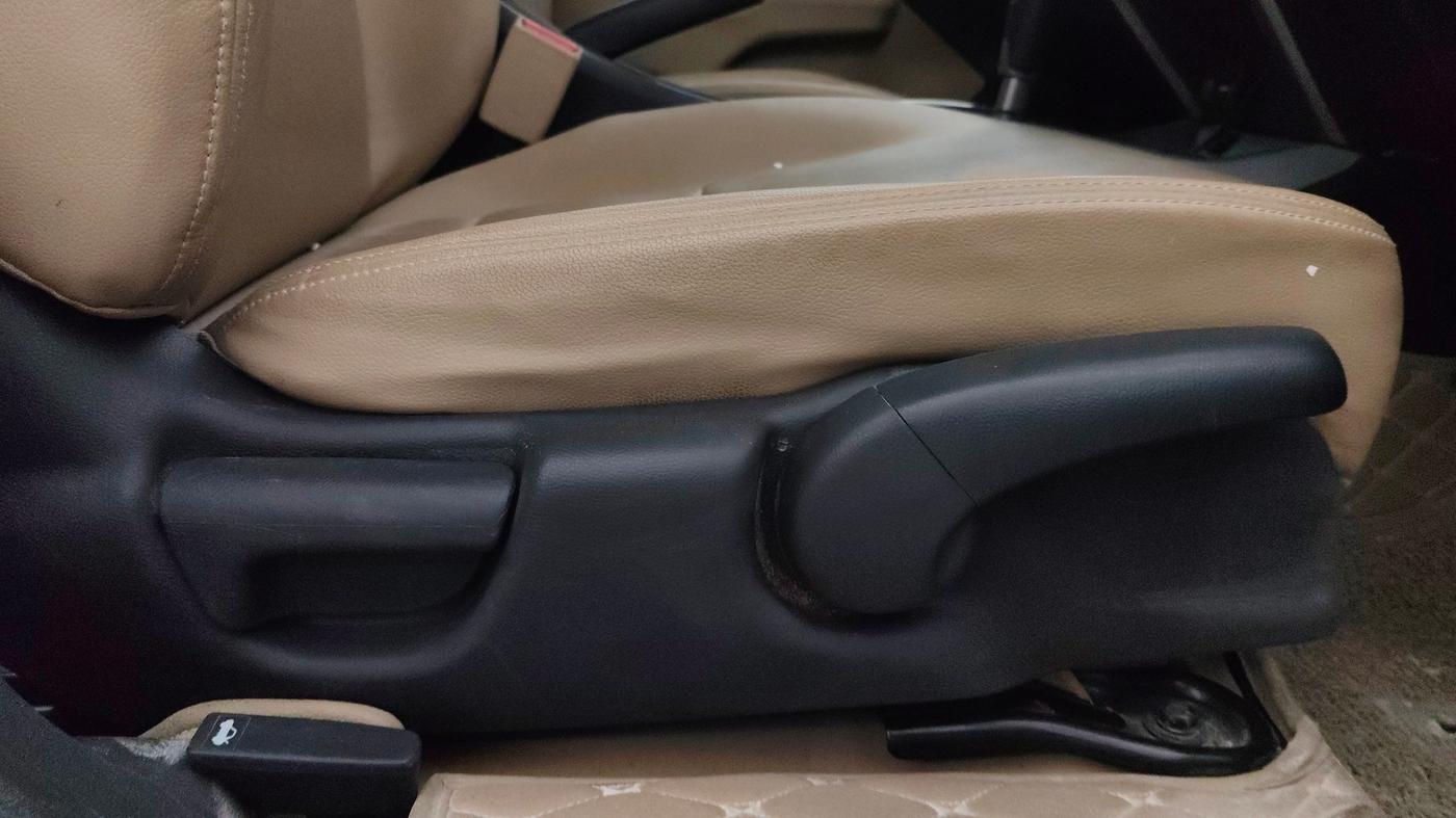2018 Honda City 1.5L I-VTEC ZX CVT, Petrol, Automatic, 40,542 km, Driver Side Adjustment Panel