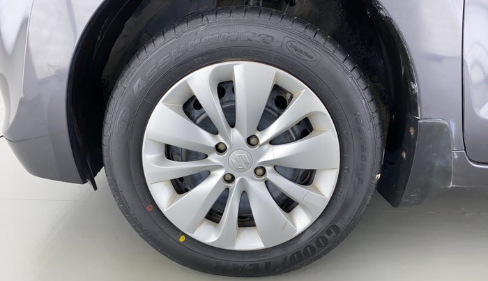 2017 Maruti Baleno DELTA 1.2 K12, Petrol, Manual, 65,107 km, Left Front Wheel