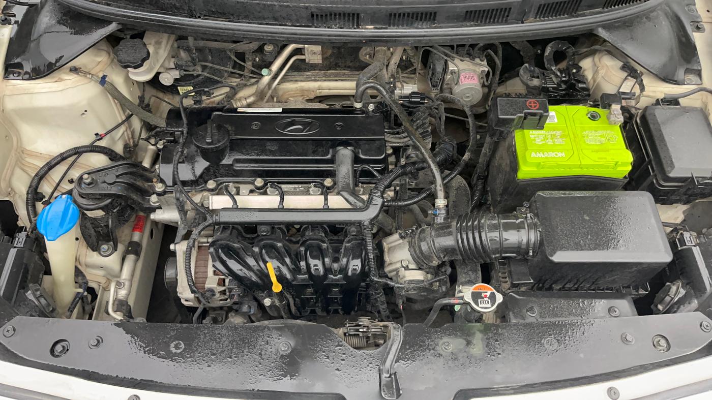 2017 Hyundai i20 Active 1.2 SX, Petrol, Manual, 71,280 km, Engine View