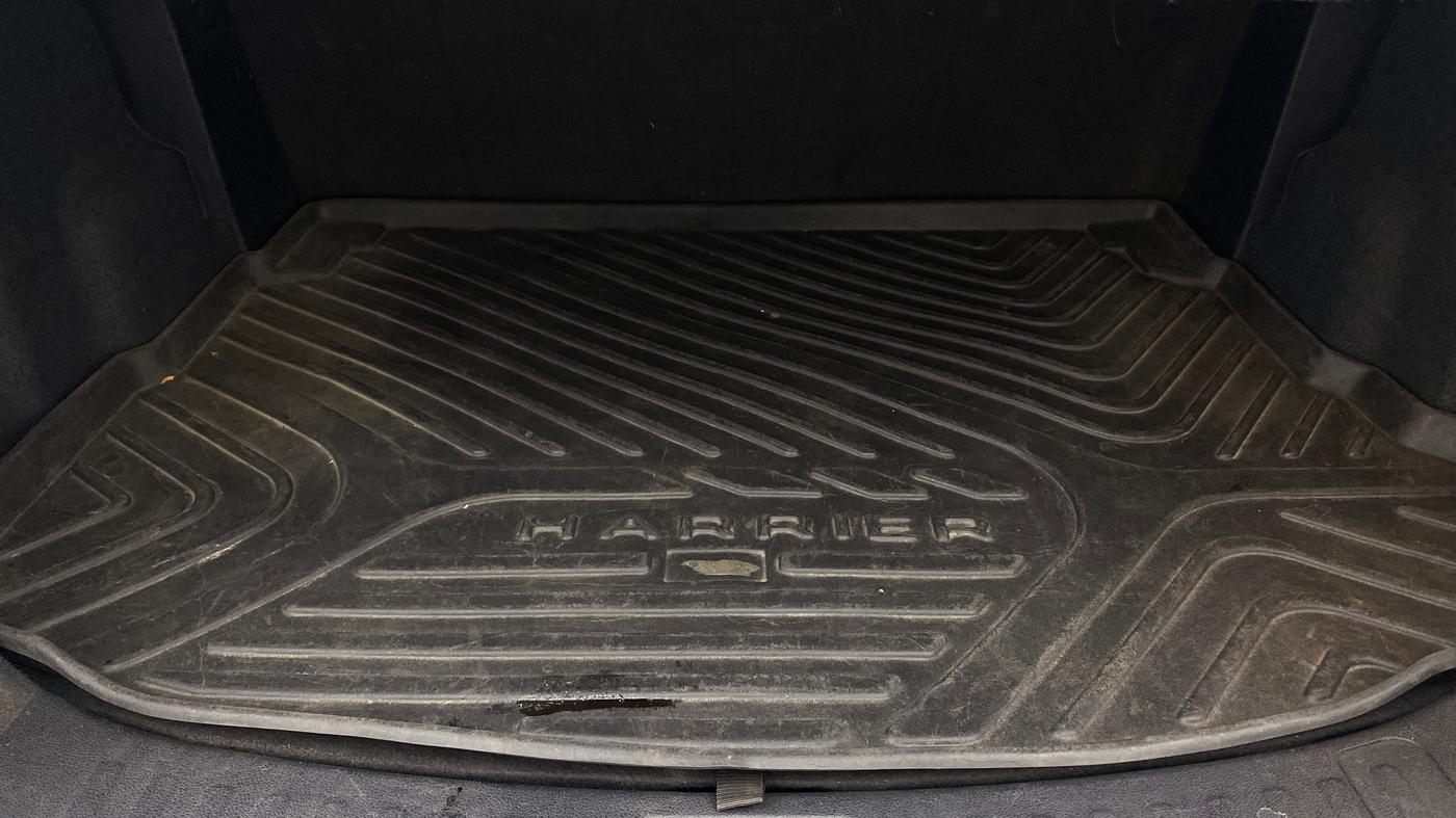2021 Tata Harrier XT PLUS 2.0L KRYOTEC, Diesel, Manual, 57,792 km, Boot Inside
