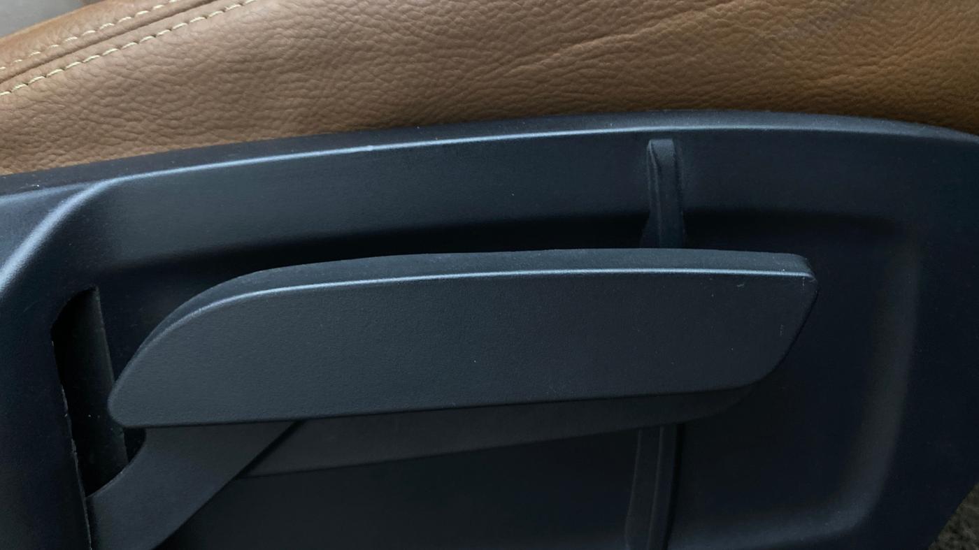 2021 Tata Harrier XT PLUS 2.0L KRYOTEC, Diesel, Manual, 57,792 km, Driver Side Adjustment Panel