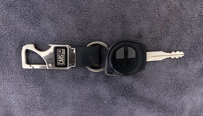 2020 Maruti Swift VXI, Petrol, Manual, 19,365 km, Key Close Up