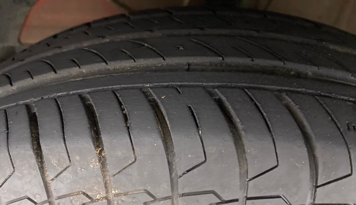 2020 Maruti Swift VXI, Petrol, Manual, 19,365 km, Left Front Tyre Tread