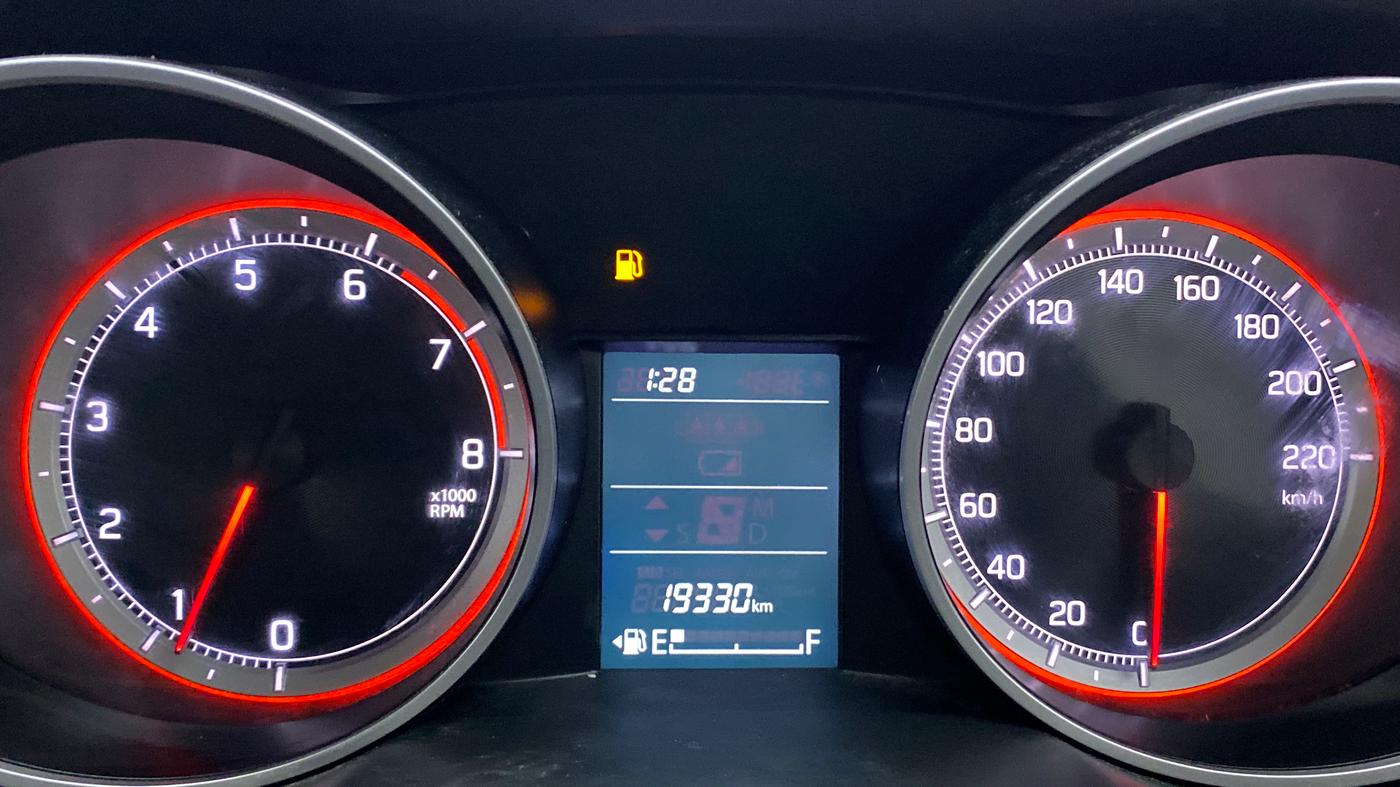 2020 Maruti Swift VXI, Petrol, Manual, 19,365 km, Odometer Image