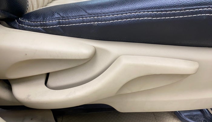 2021 Toyota YARIS G MT, Petrol, Manual, 53,539 km, Driver Side Adjustment Panel