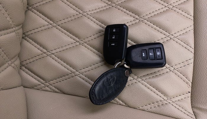 2021 Toyota YARIS G MT, Petrol, Manual, 53,539 km, Key Close Up