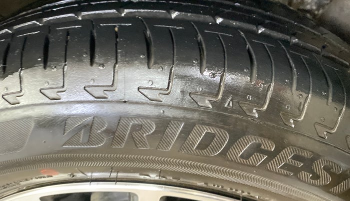 2022 Maruti IGNIS DELTA 1.2 AMT, Petrol, Automatic, 12,562 km, Right Rear Tyre Tread