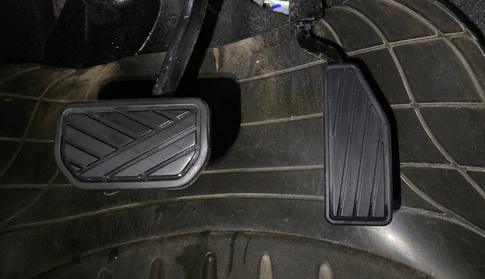 2022 Maruti IGNIS DELTA 1.2 AMT, Petrol, Automatic, 12,562 km, Pedals