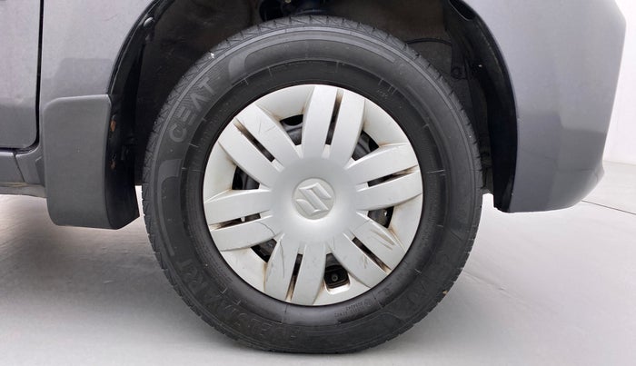 2020 Maruti Alto LXI, Petrol, Manual, 52,141 km, Right Front Wheel