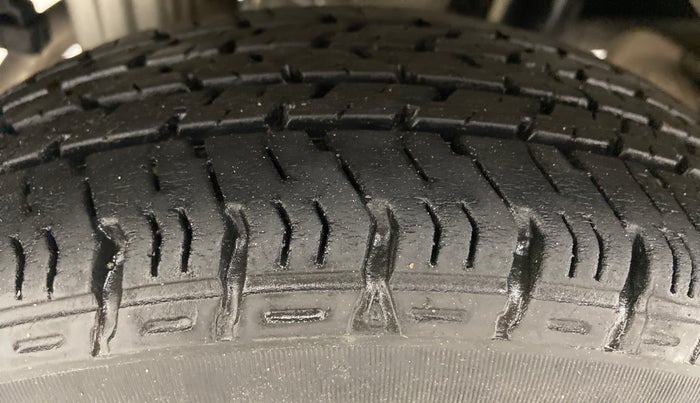 2019 Maruti Alto K10 VXI, Petrol, Manual, 25,756 km, Right Rear Tyre Tread