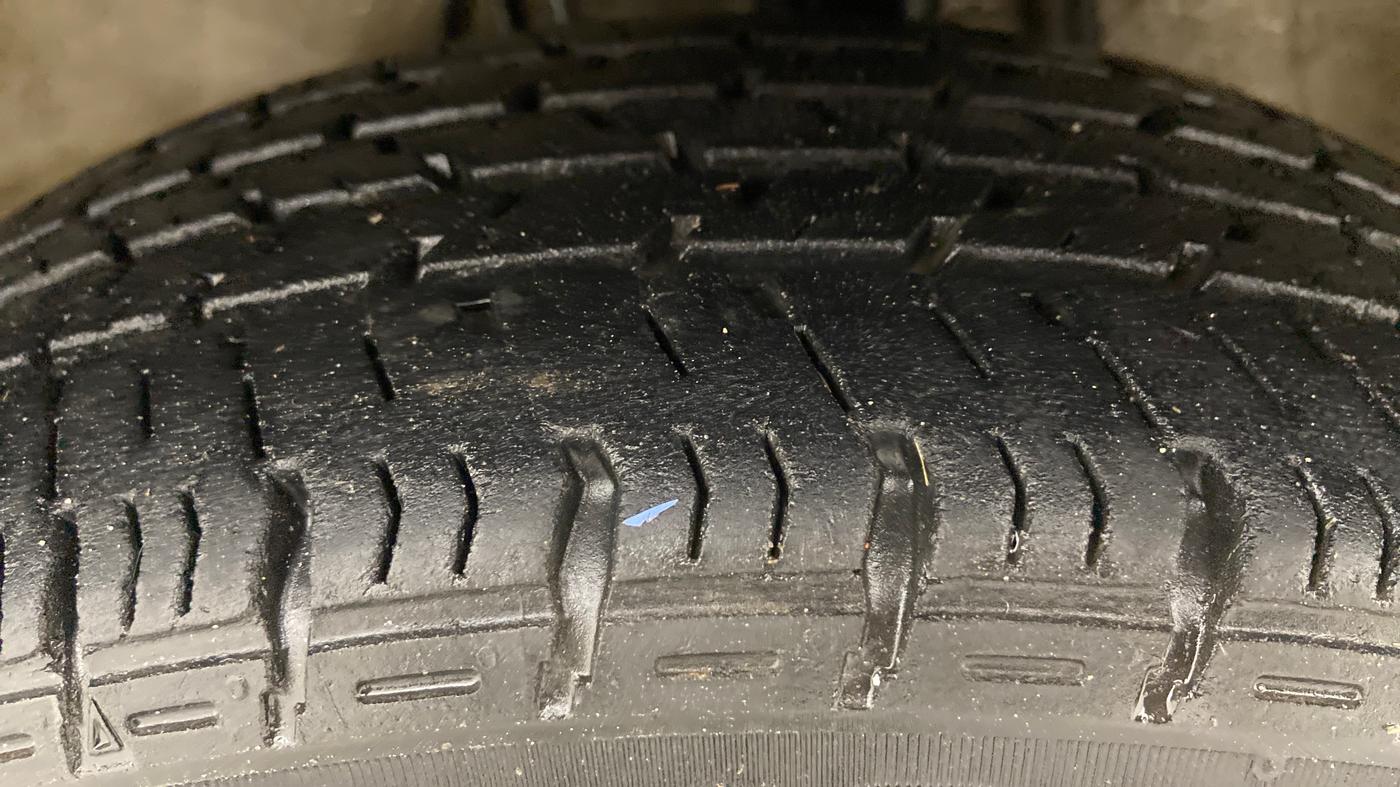 2019 Maruti Alto K10 VXI, Petrol, Manual, 25,756 km, Left Front Tyre Tread