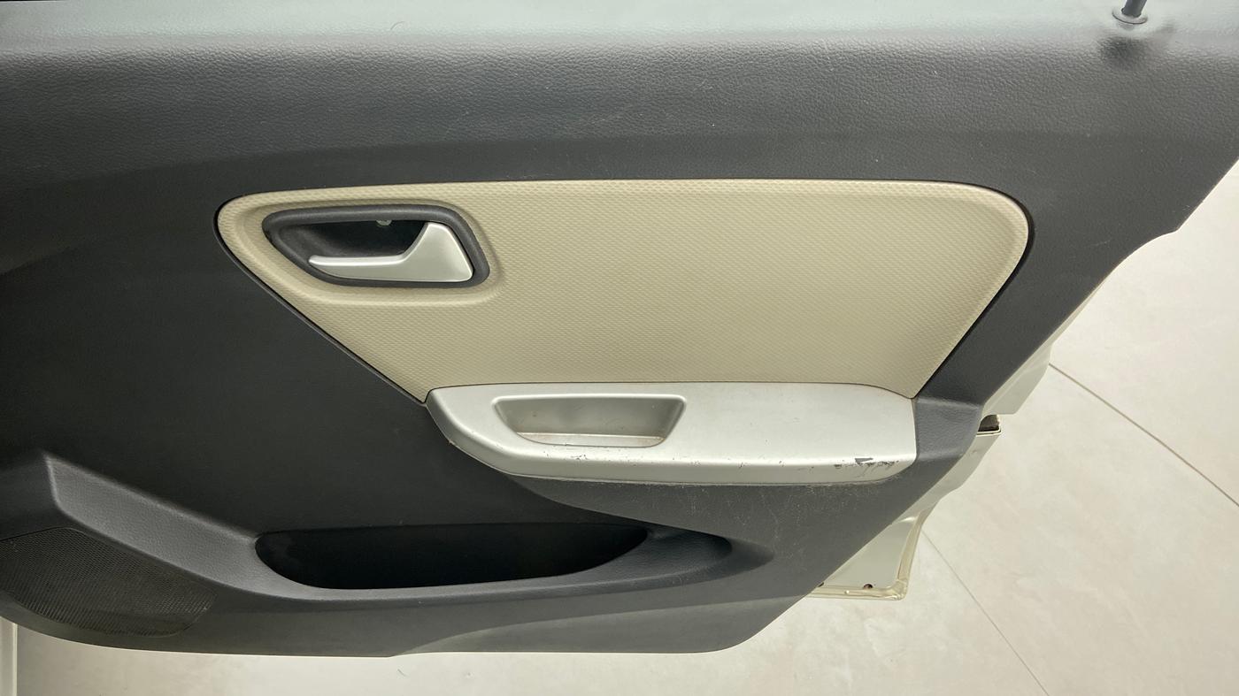 2019 Maruti Alto K10 VXI, Petrol, Manual, 25,756 km, Driver Side Door Panels Control