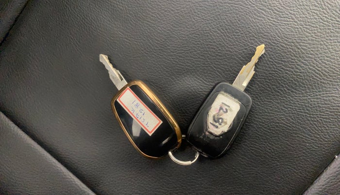 2022 Renault Kwid CLIMBER 1.0 AMT, Petrol, Automatic, 28,803 km, Key Close Up