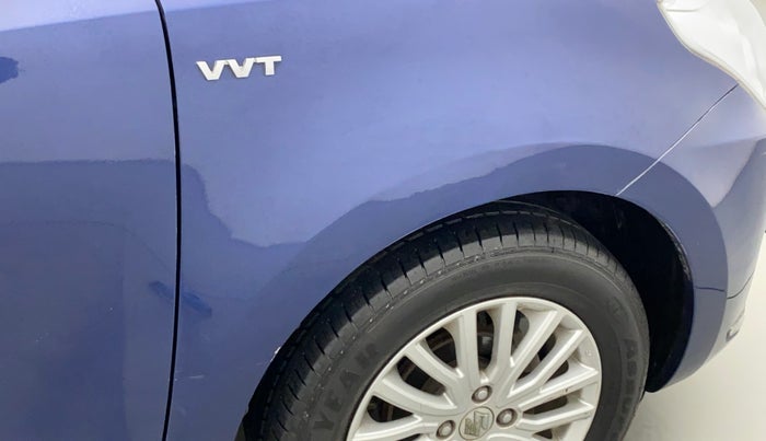 2017 Maruti Dzire ZXI, Petrol, Manual, 65,593 km, Right fender - Paint has minor damage
