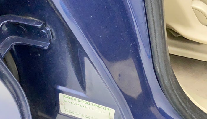 2017 Maruti Dzire ZXI, Petrol, Manual, 65,593 km, Right B pillar - Slightly dented