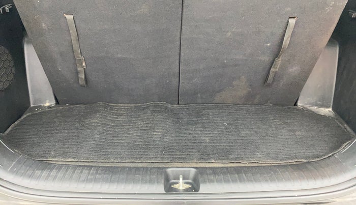 2022 Hyundai ALCAZAR 1.5 SIGNATURE (O) AT 7STR, Diesel, Automatic, 69,920 km, Boot Inside