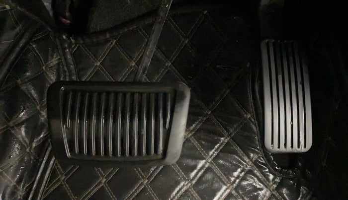 2022 Hyundai ALCAZAR 1.5 SIGNATURE (O) AT 7STR, Diesel, Automatic, 69,920 km, Pedals