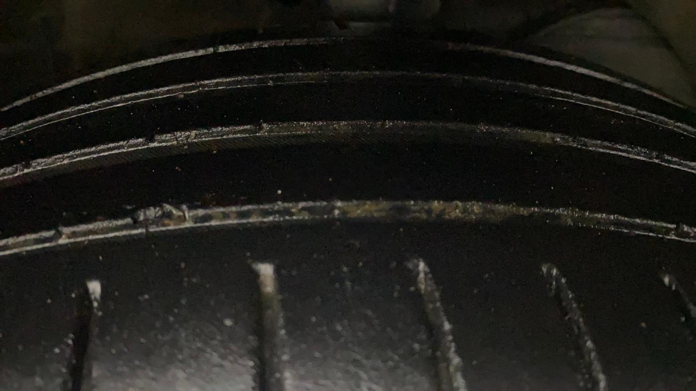 2021 Toyota Glanza V, Petrol, Manual, 74,812 km, Right Front Tyre Tread