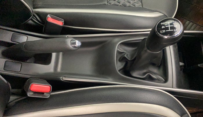 2021 Toyota Glanza V, Petrol, Manual, 74,812 km, Gear Lever