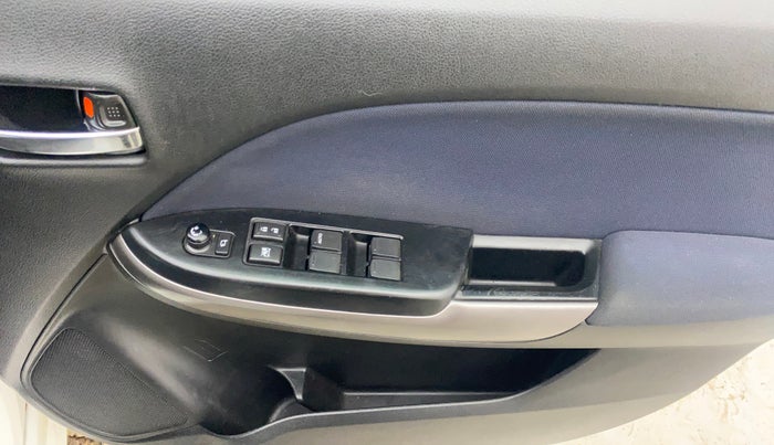 2021 Toyota Glanza V, Petrol, Manual, 74,812 km, Driver Side Door Panels Control