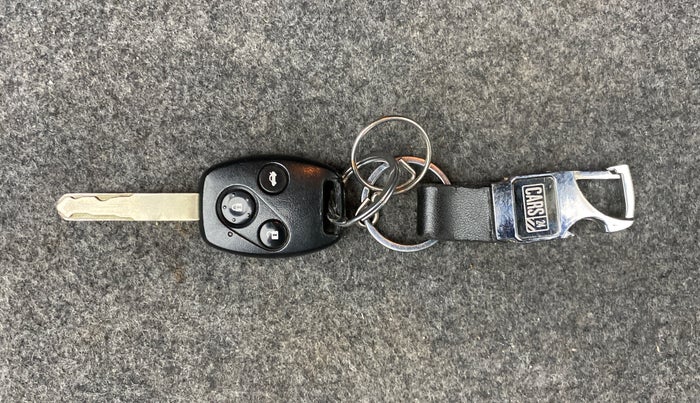 2010 Honda Accord 2.4 MT, Petrol, Manual, 74,861 km, Key Close Up