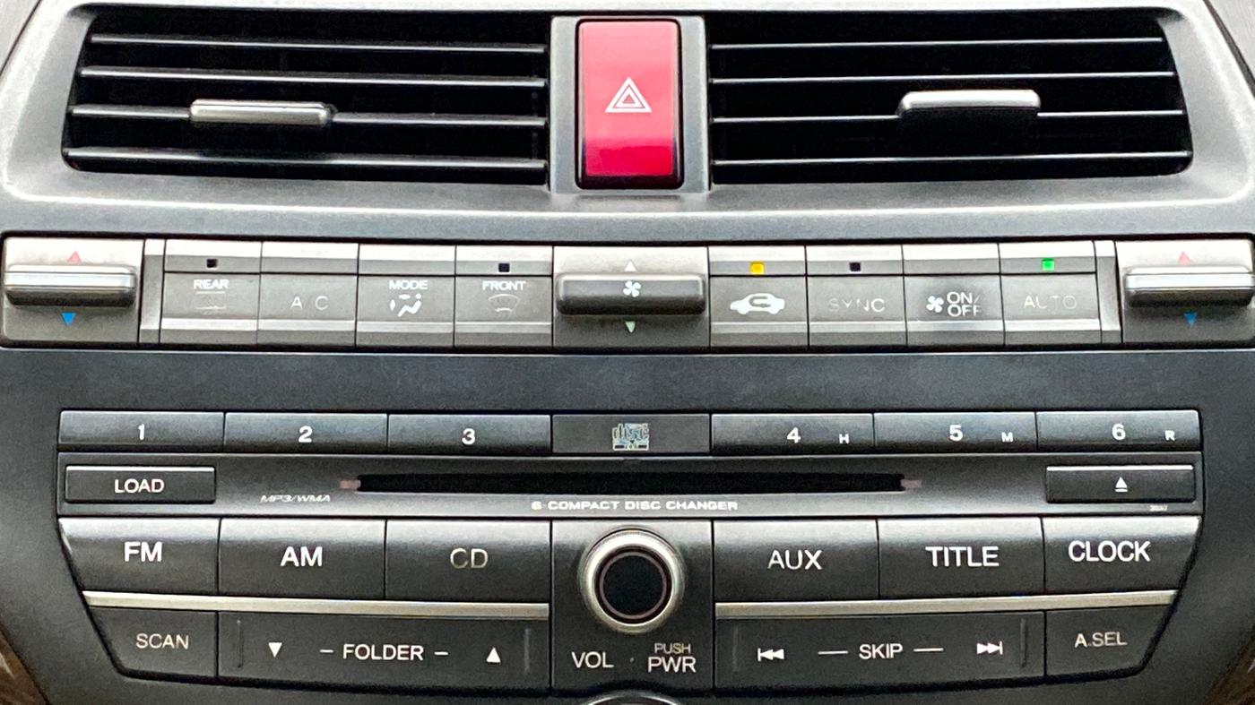 2010 Honda Accord 2.4 MT, Petrol, Manual, 74,861 km, Automatic Climate Control
