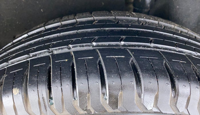 2014 Ford Ecosport 1.5 TREND TDCI, Diesel, Manual, 60,710 km, Left Rear Tyre Tread